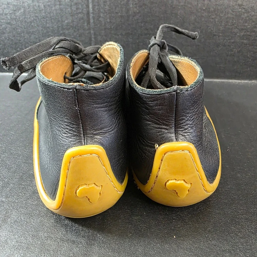 Vivobarefoot Kids Gobi Leather Chukka Boots Black Gum EUR 33K US Big Kids Size 2